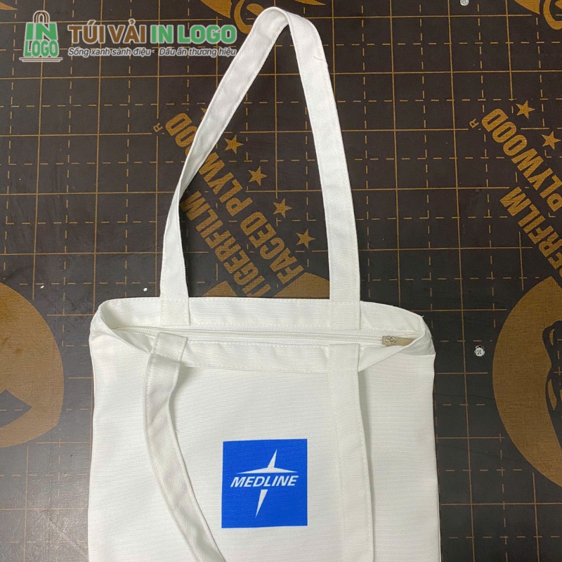 tui-vai-canvas-in-logo-qua-tang-du-lich-sai-gon-mau-trang-cv-03 (5)