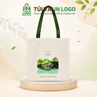 Túi vải canvas in logo resort Mai Chau Hideaway quai xanh rêu CV-10